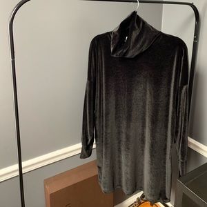 Turtle neck velvet dress
